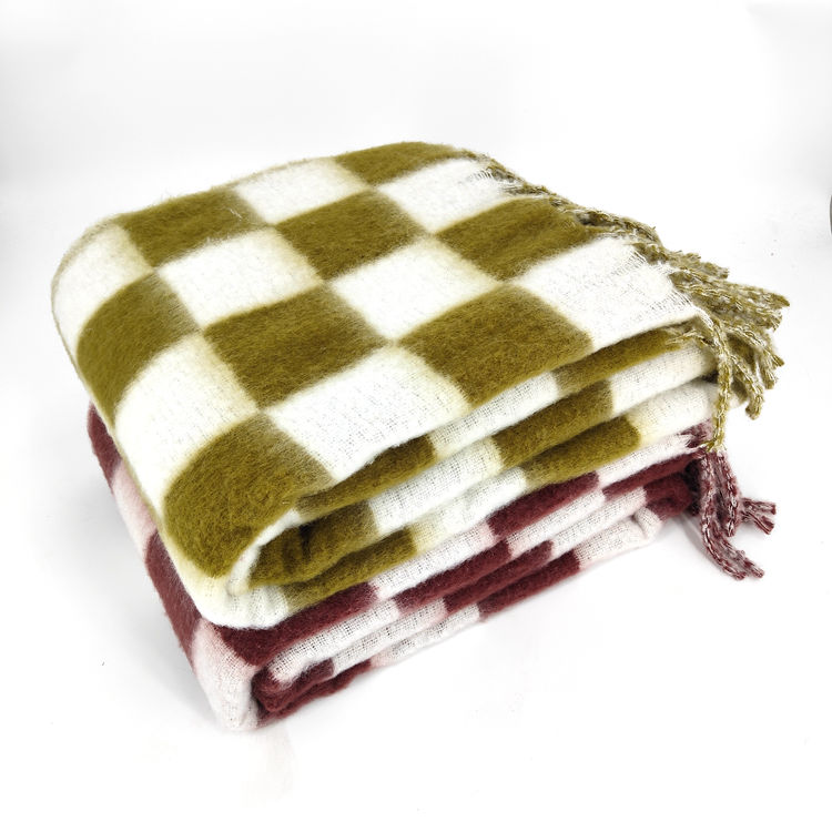100% Polyester Heavy Mohair Warm Cozy Throw Blanket Plaid